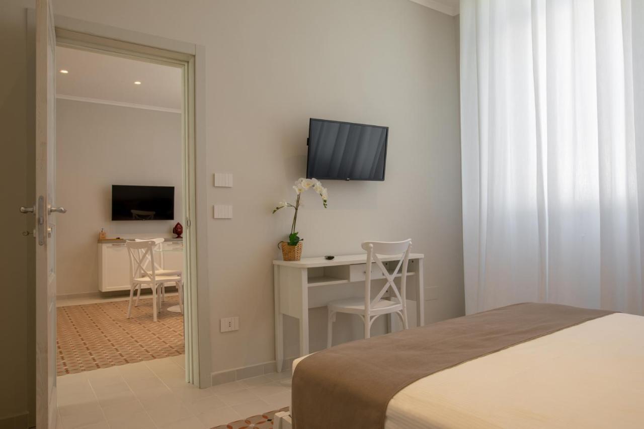 Il Casale Normanno Hotel Сан Вито дей Нормани Екстериор снимка