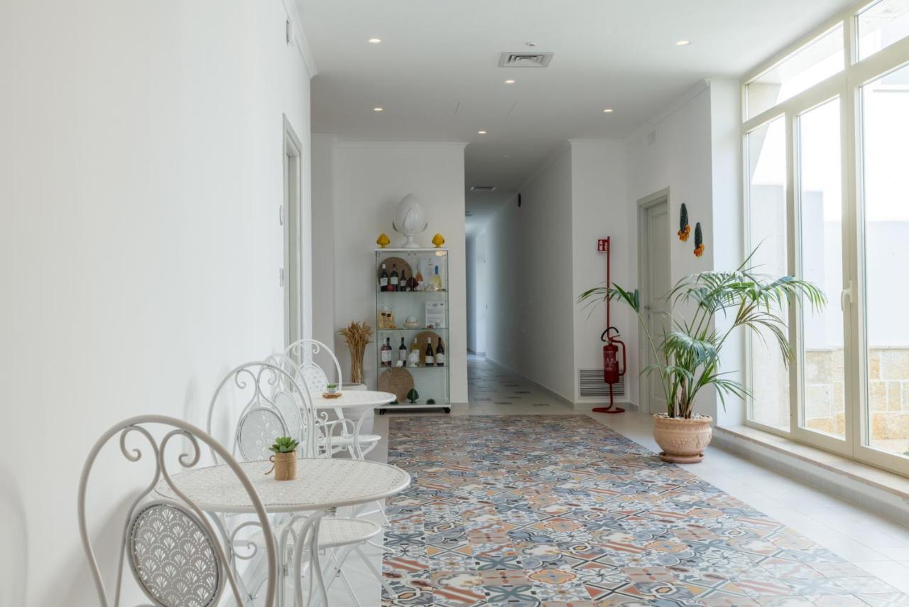 Il Casale Normanno Hotel Сан Вито дей Нормани Екстериор снимка